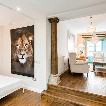 Revitalized Apartment In Historical Building Girona Eksteriør bilde
