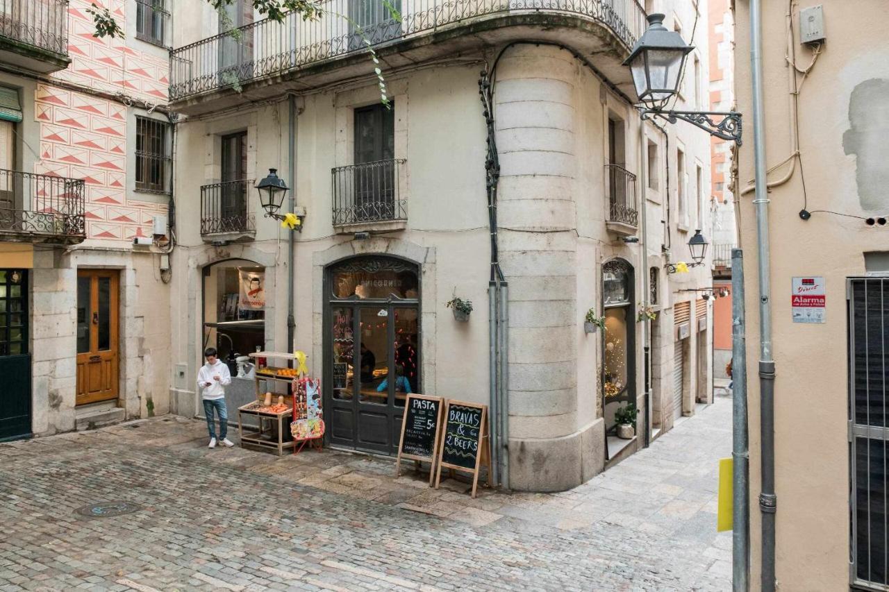 Revitalized Apartment In Historical Building Girona Eksteriør bilde