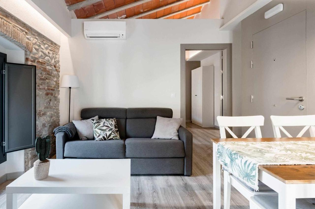 Revitalized Apartment In Historical Building Girona Eksteriør bilde